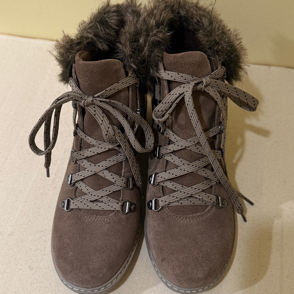 GH BASS Aubrey Chocolate Women’s Lace Up Shoes Boots Hiking Boots Size 7.5M - Picture 2 of 7